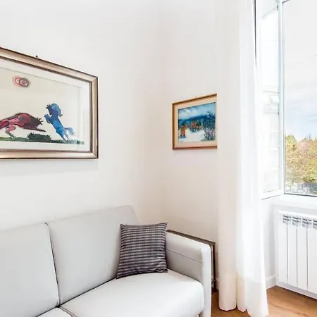 Trastevere Luxury Bright アパート ローマ