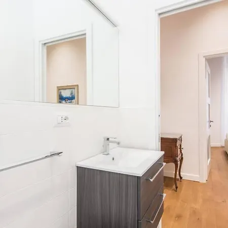 アパート Trastevere Luxury Bright ローマ